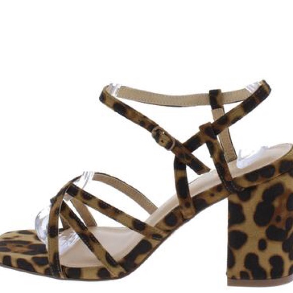 🟡 Leopard Chunky Heels - Picture 2 of 3